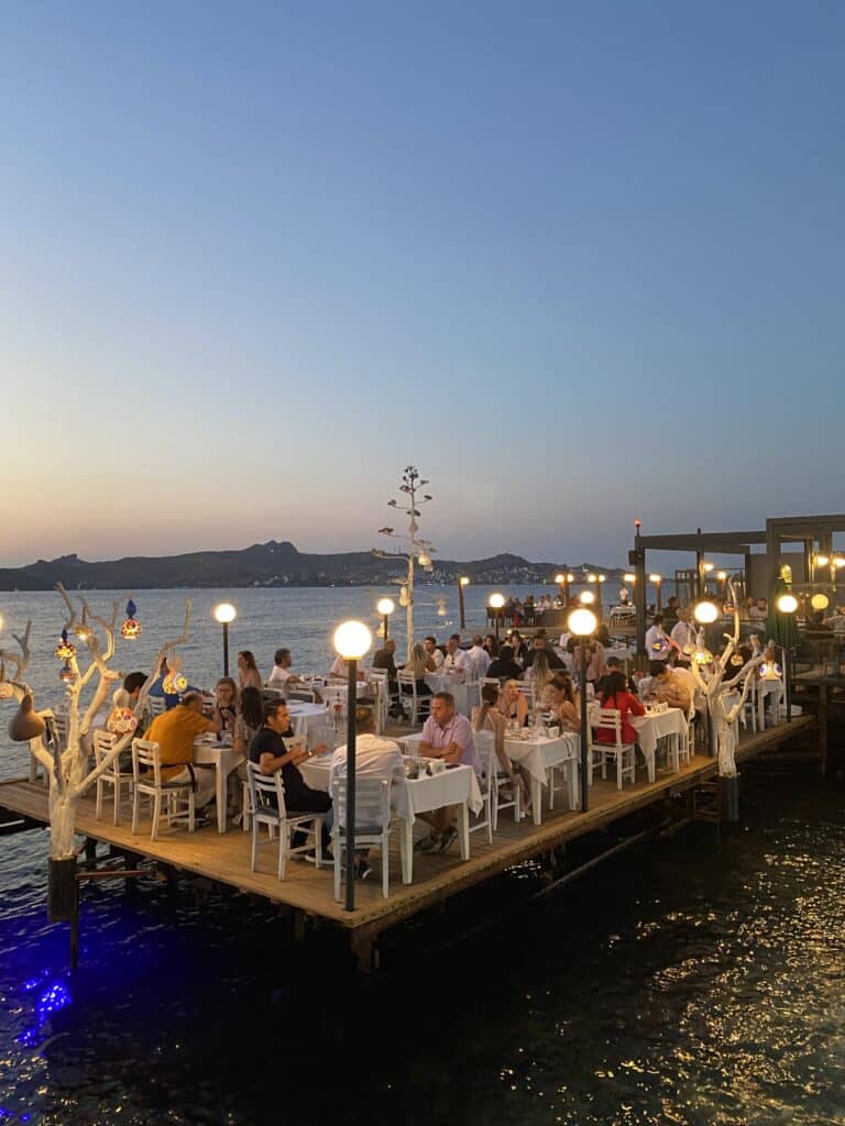 göçtü yalıkavak bodrum kebap et meze