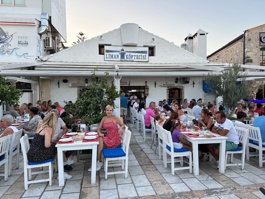 Liman Köftecisi - Bodrum Milta Marina 1 Dilek yeğinsü Liman köftecisi bodrum - bodrumda neler oluyor